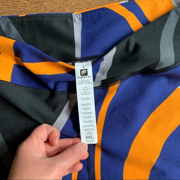 Fabletics high waisted leggings, like new - Picture 3 of 5